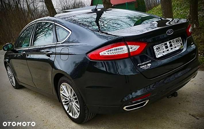 Ford Fusion 2.0 EcoBoost Titanium - 5