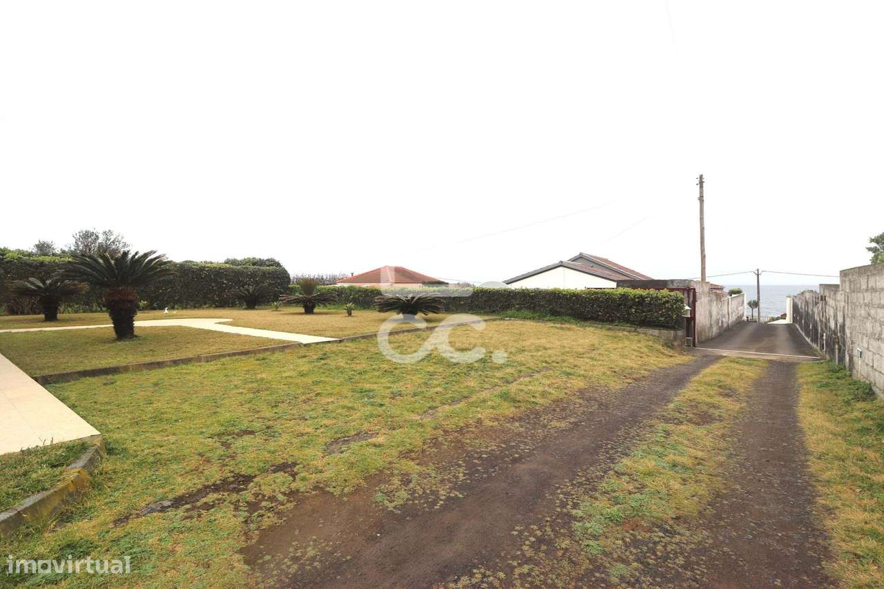 Moradia com 3+1 Quartos - Mosteiros- Ponta Delgada-8