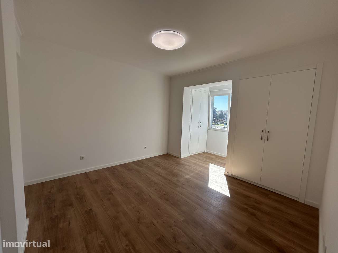 Apartamento T1, totalmente remodelado, em Forte da Casa!-17