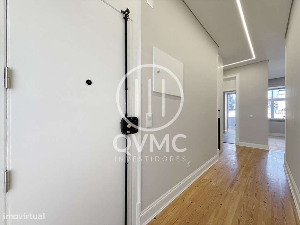 T3 totalmente renovado - Av Almirante Reis-21