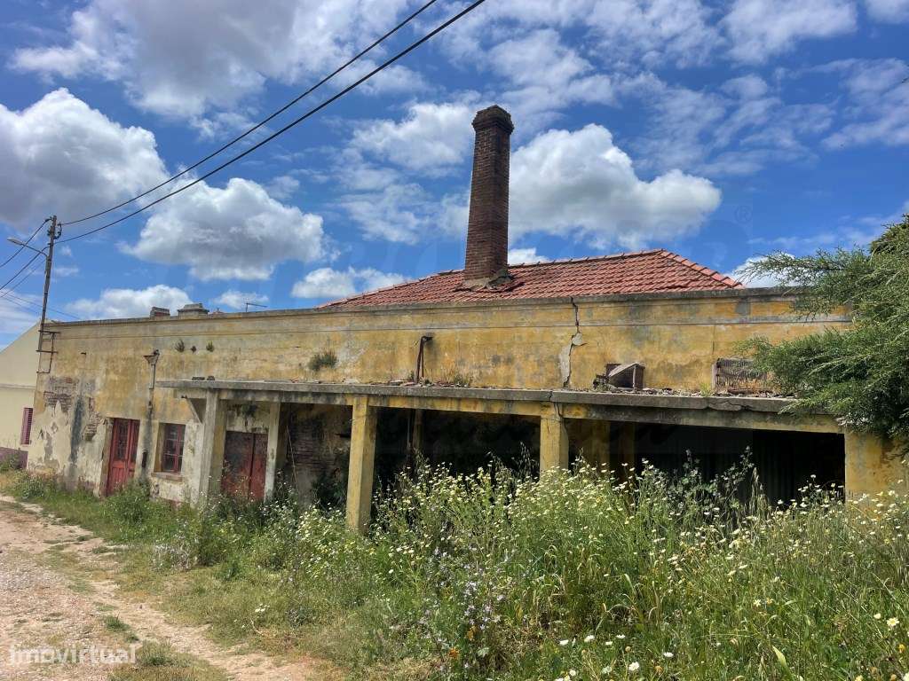 Moradia com Antiga padaria-2