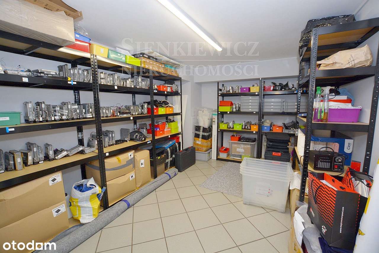 Lokal na Osiedlu Piaski-9