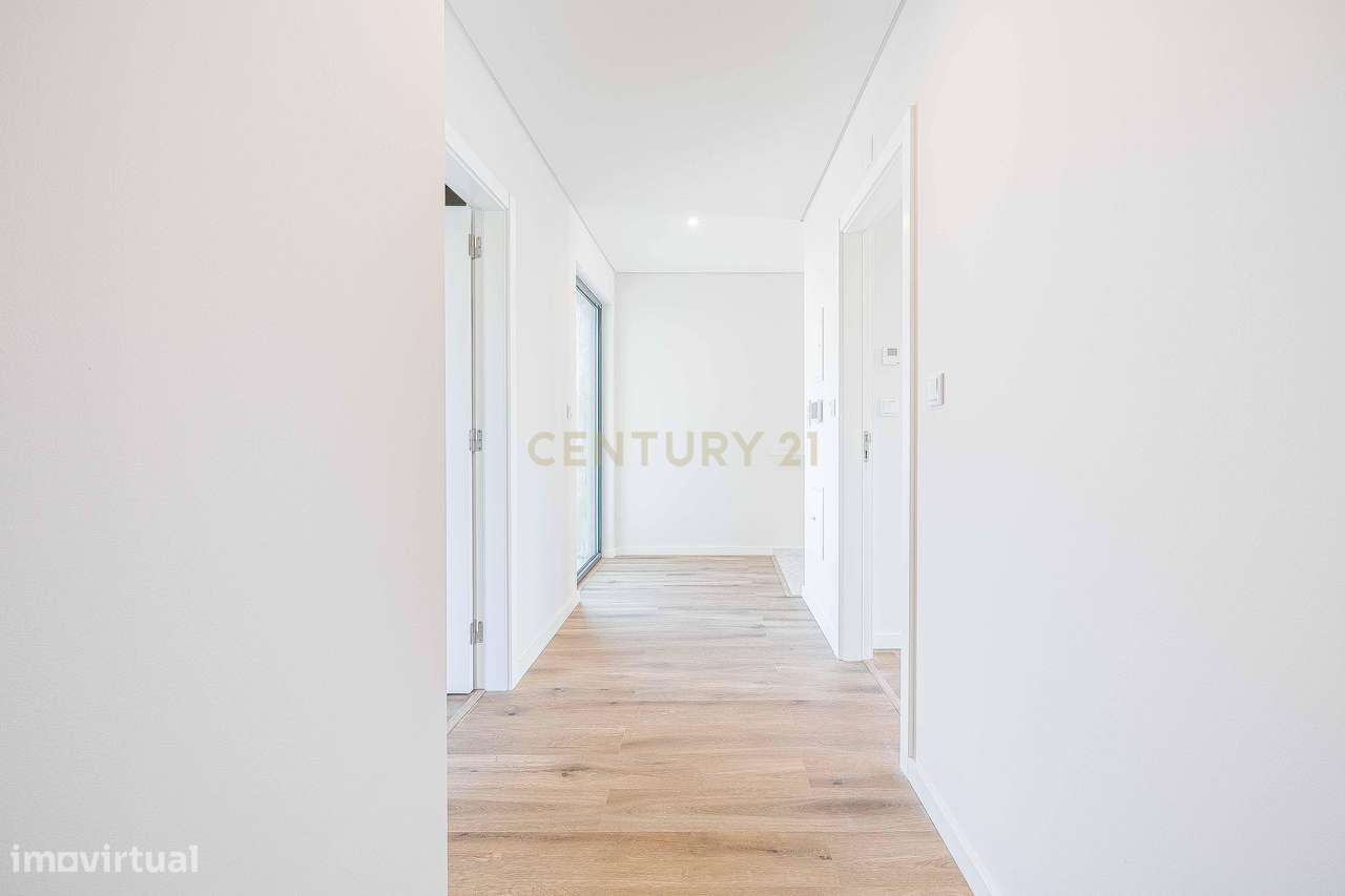 Moradia T3 Moderna de Acabamentos Premium-21