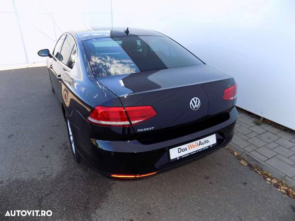 Volkswagen Passat 2.0 TDI DSG Comfortline - 4