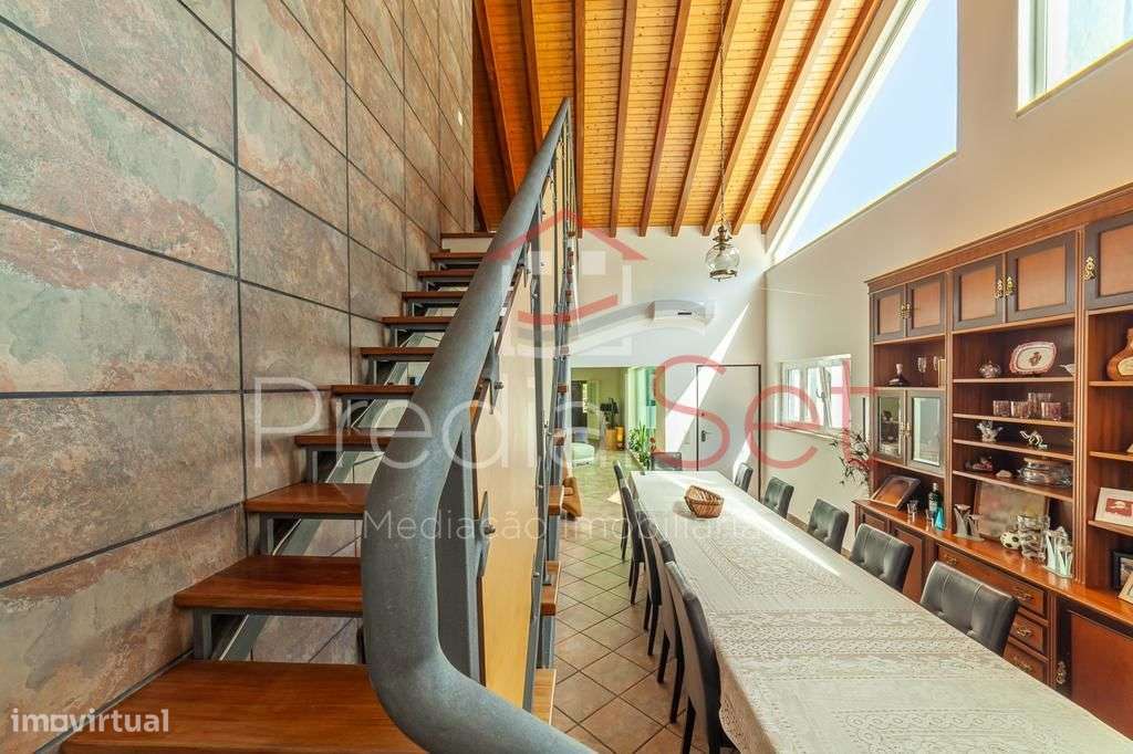 Quinta com Moradia de 6 assoalhadas com piscina - Loures-Lisboa-15