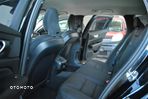 Volvo V60 D4 Momentum - 18