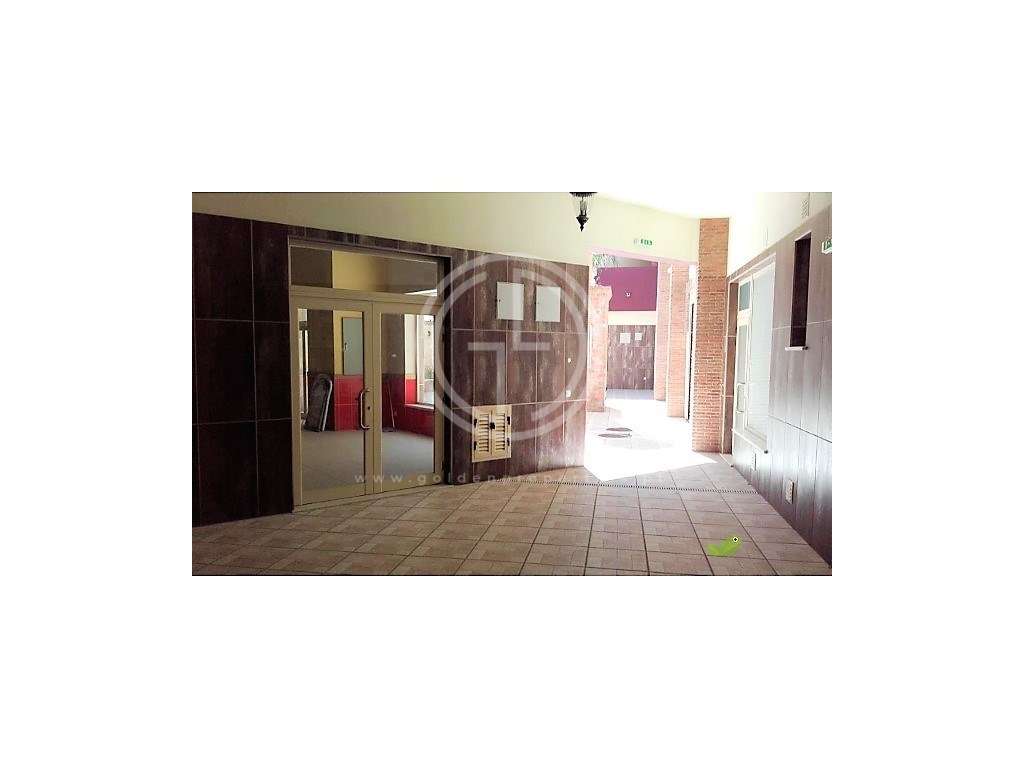 Loja/ Restaurante em Lagoa (Algarve) - Grande imagem: 4/25