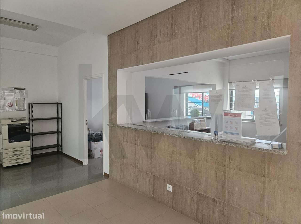 Armazém 767m2 com terreno 1854m2-28