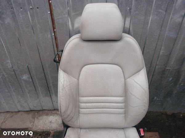 Fotel pasażera przedni prawy Peugeot 407 Coupe - 3