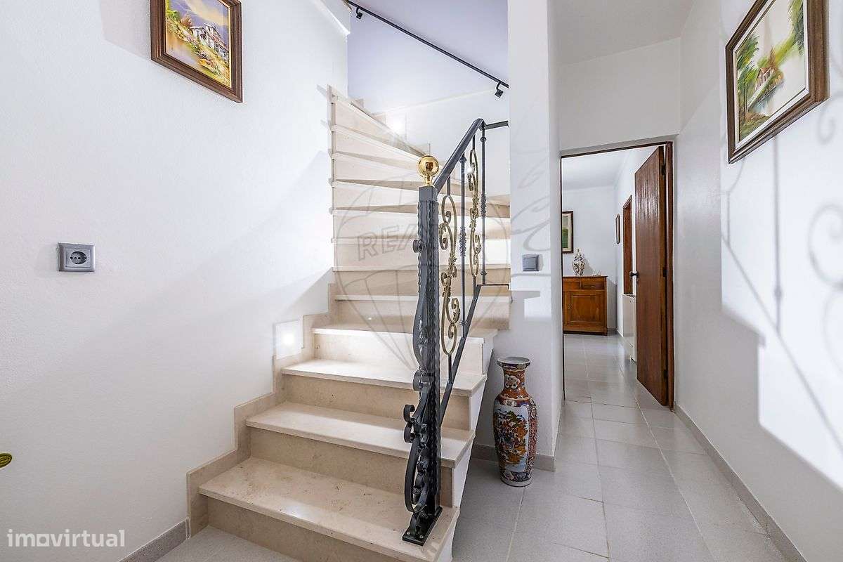 Moradia T4 para venda-17