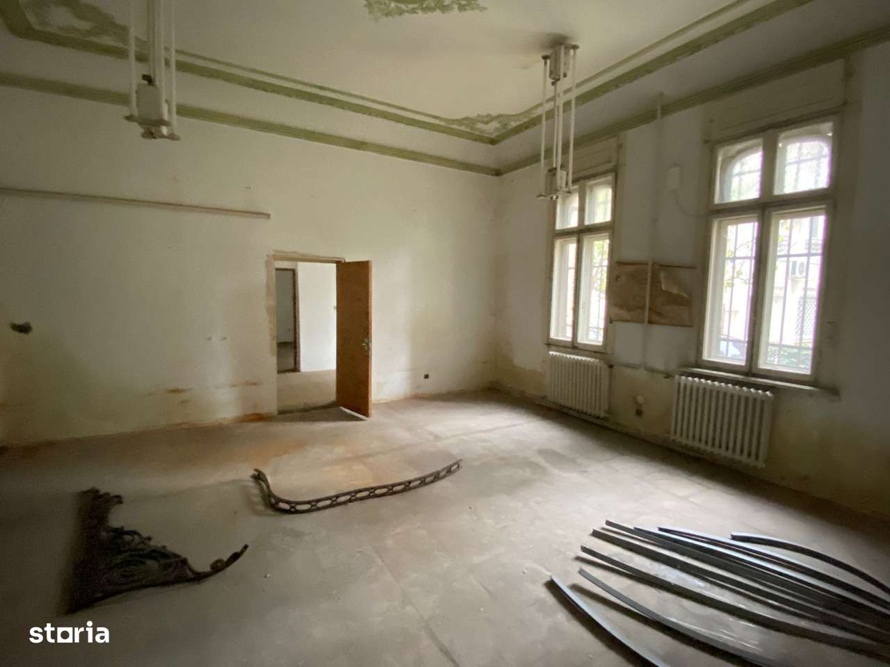 De Vanzare Vila Interbelica, 8-10 Camere, Romana - Zodiac-3