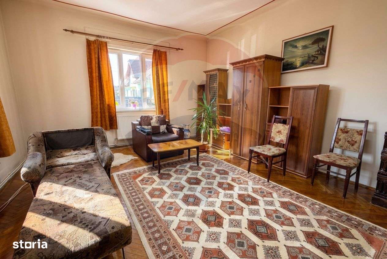 Casă cu 3 camere - str. Primaverii-6