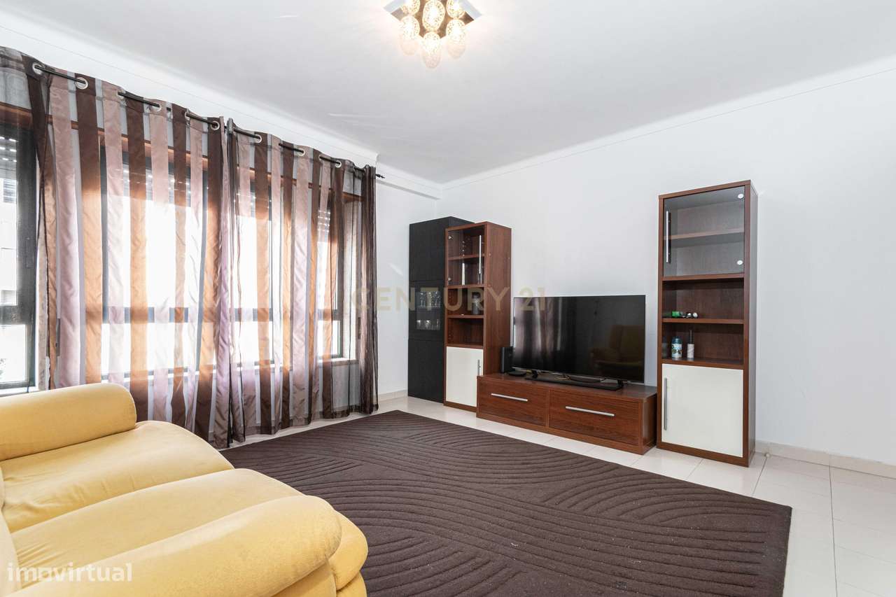 Apartamento T3 em Frielas com arrecadação - Grande imagem: 4/16