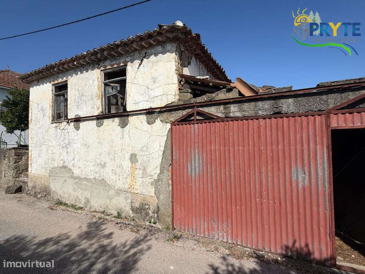 Moradia para Restauro com Terreno, Pátio, próxima da Sertã-4