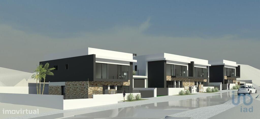 Casa / Villa T4 em Setúbal de 166,00 m2