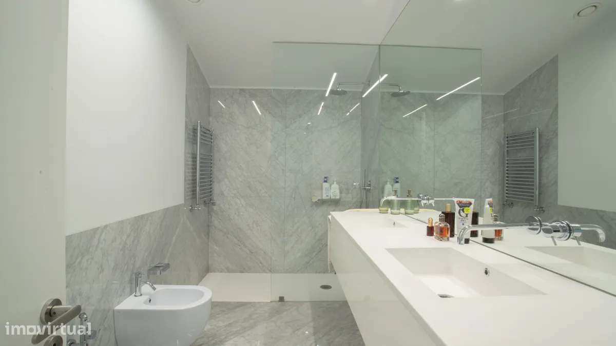 Penthouse T2 c/ Vistas Mar na Foz do Douro-12