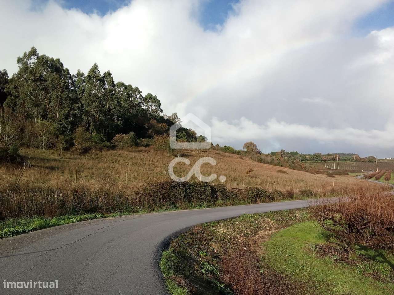 Excelente Oportunidade de Investimento no Cadaval – Terreno com Elevad-2