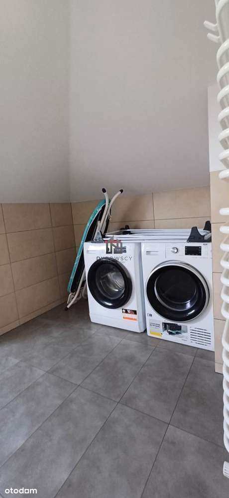 Funkcjonalny bliźniak 200m na zadbanym osiedlu-8