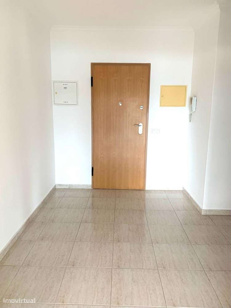 Apartamento em Azambuja, Azambuja - Grande imagem: 2/15