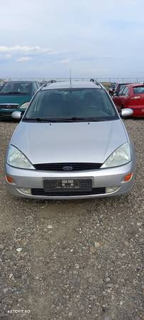 Dezmembram Ford Focus - 1