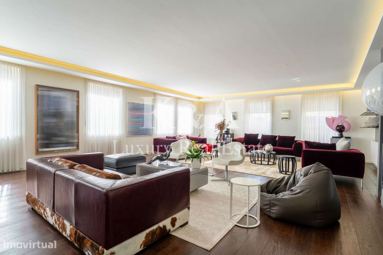 Moradia T5 na Foz Velha. - Grande imagem: 2/12