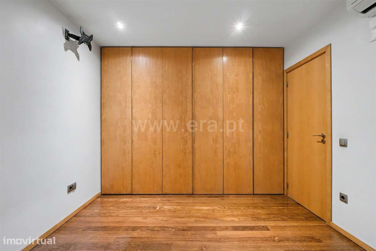 Moradia V3 em Paredes-12