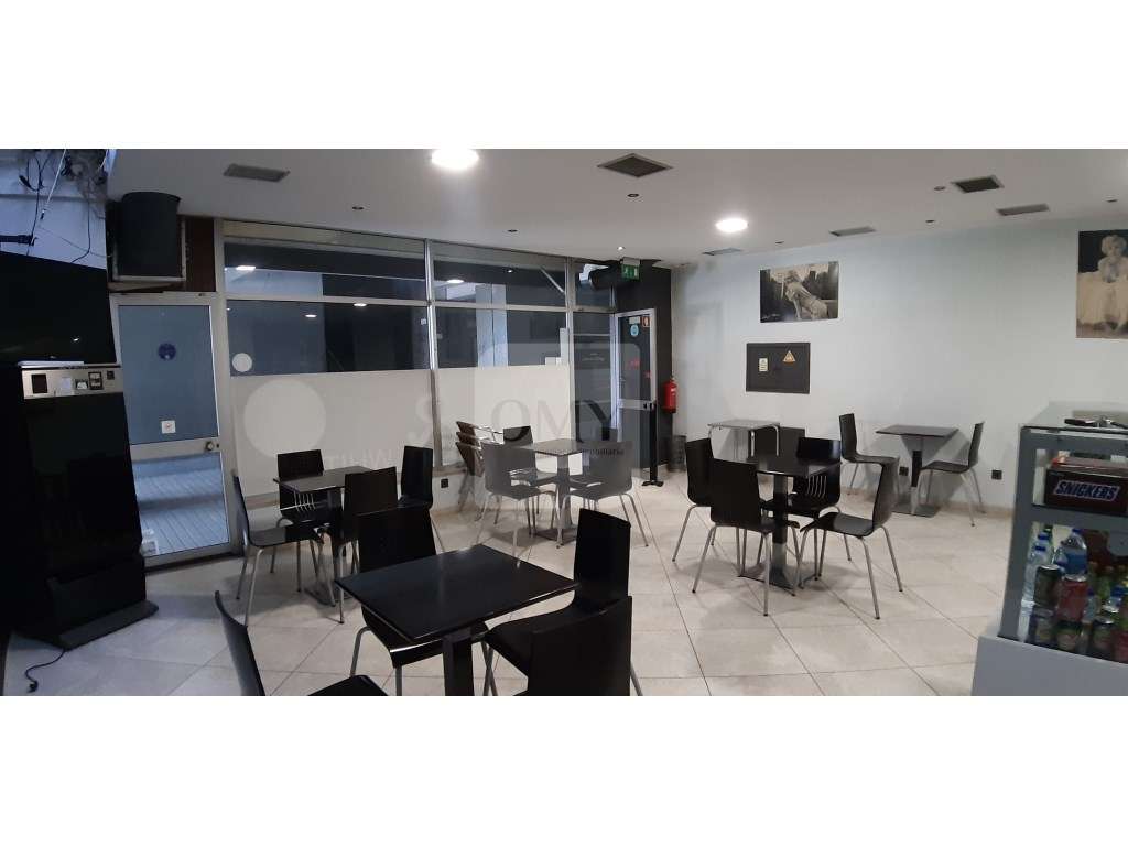 Espaço Comercial com 160m2 ao Terminal Rodoviário em Vila Real - Grande imagem: 5/6