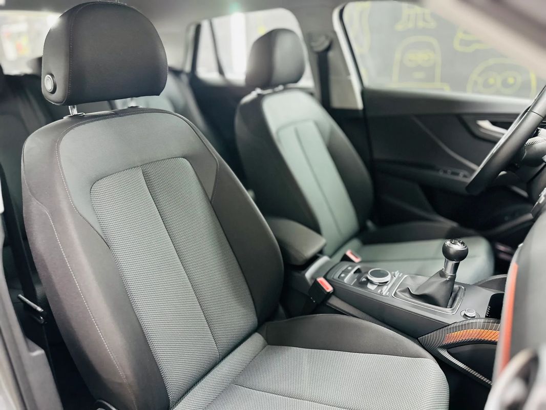 Audi Q2 35 TDI Design - 40