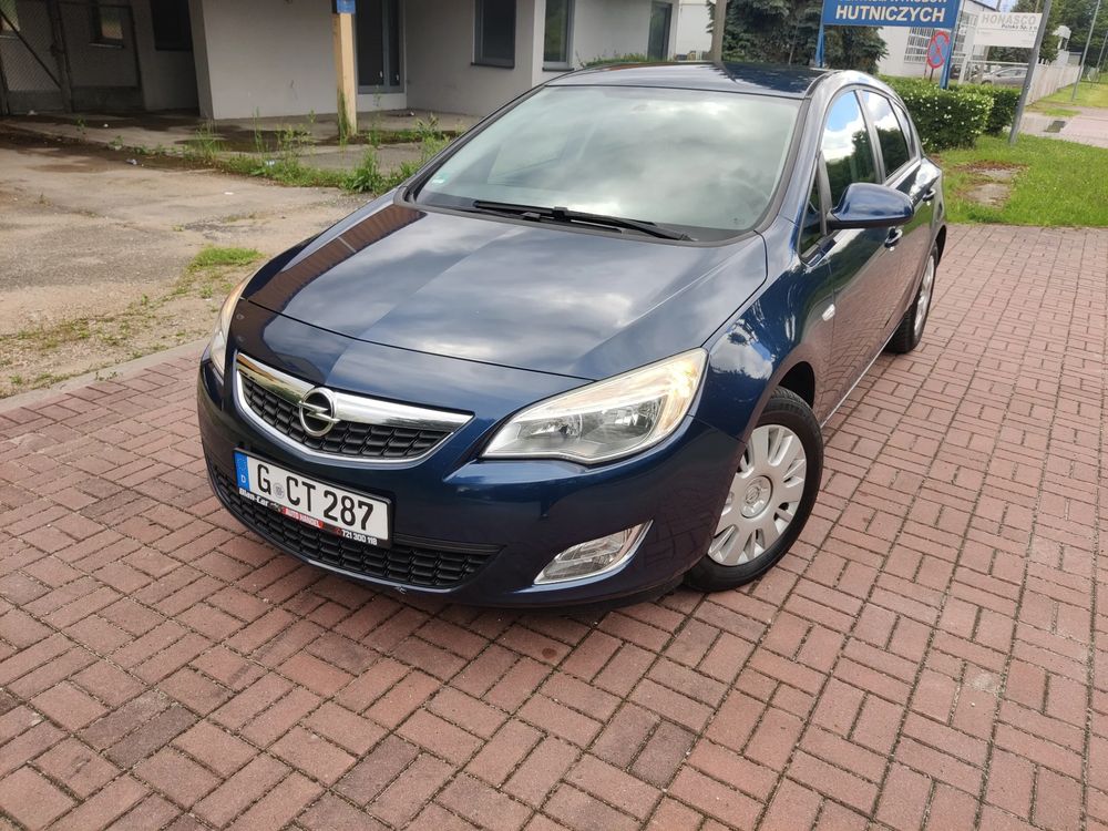 Opel Astra J 1.4 Turbo Active 2012