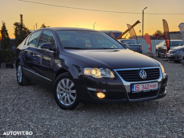 Volkswagen Passat - 2