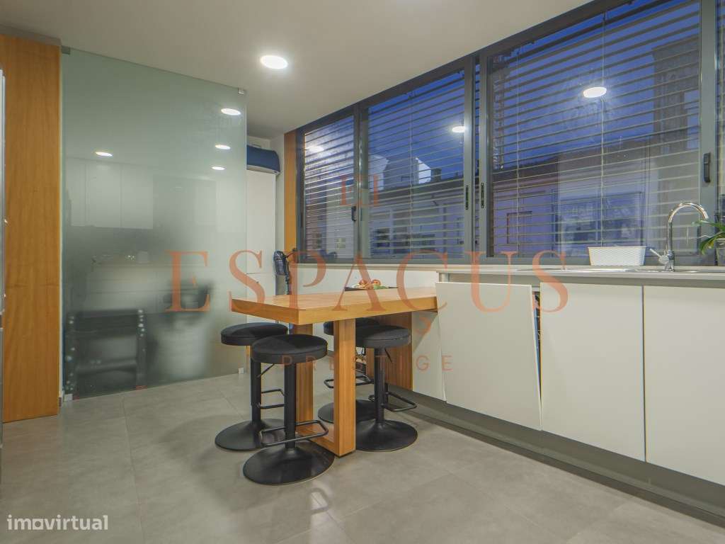 Moradia T3 Geminada com piscina - Serralves-31