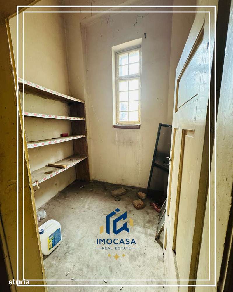 De vanzare Apartament de renovat 4 camere generoase Central Arad-6