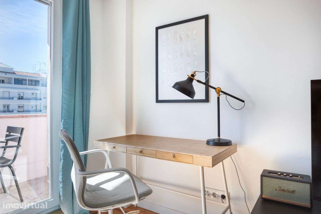 Furnished Apartment in Alvalade w/ Balcony - Grande imagem: 4/25