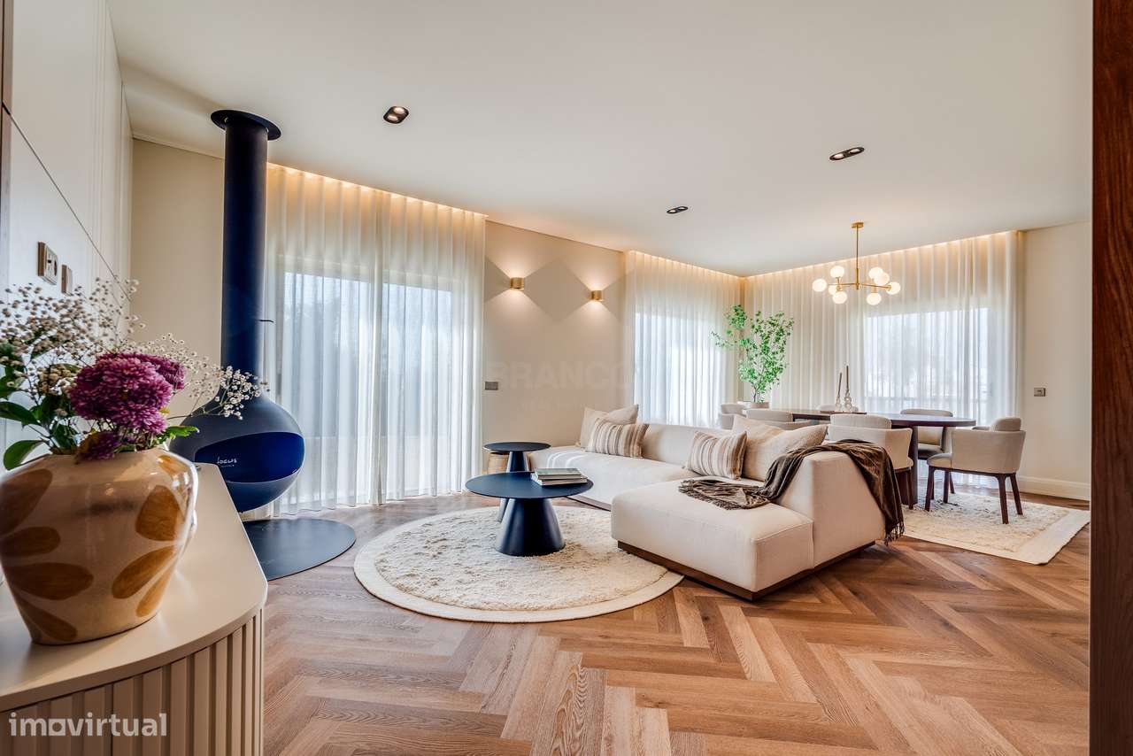 Apartamento T2 Moderno com Rooftop Privado & Vistas Panorâmicas-5