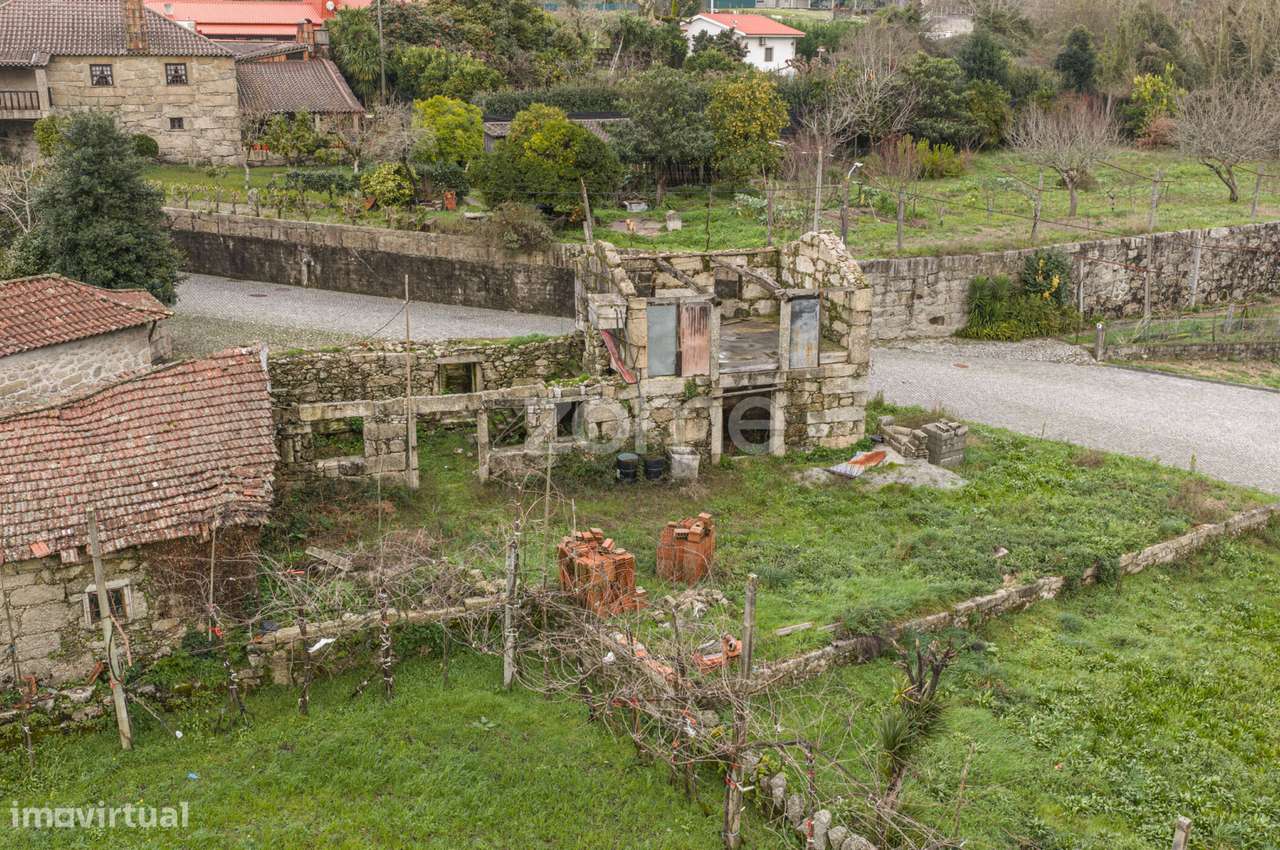 Ruína Em em Oliveira de S. Pedro com Projeto Aprovado-9