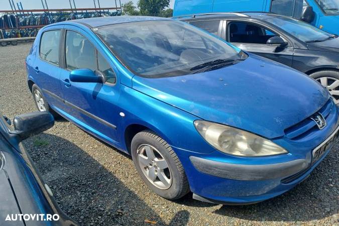 Dezmembrez Peugeot 307 1 [2001 - 2005] Hatchback 5-usi 1.4 MT (75 hp) - 2