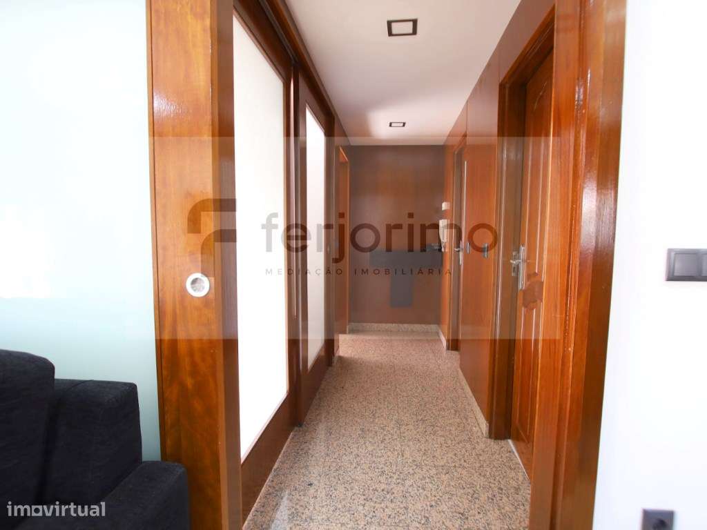 Espetacular Moradia Isolada T4-21