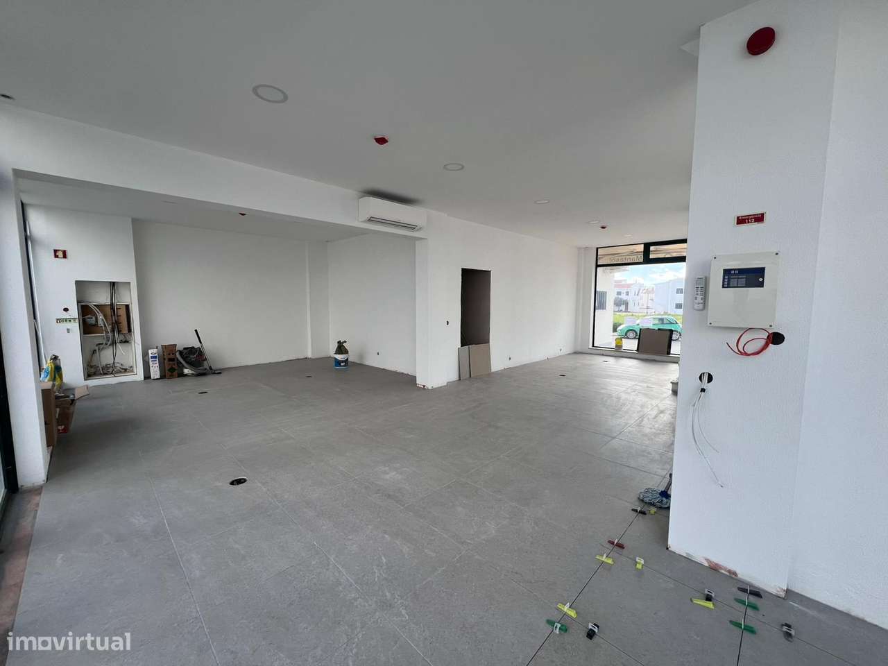 Loja a 50m da praia de Manta Rota - Grande imagem: 2/10