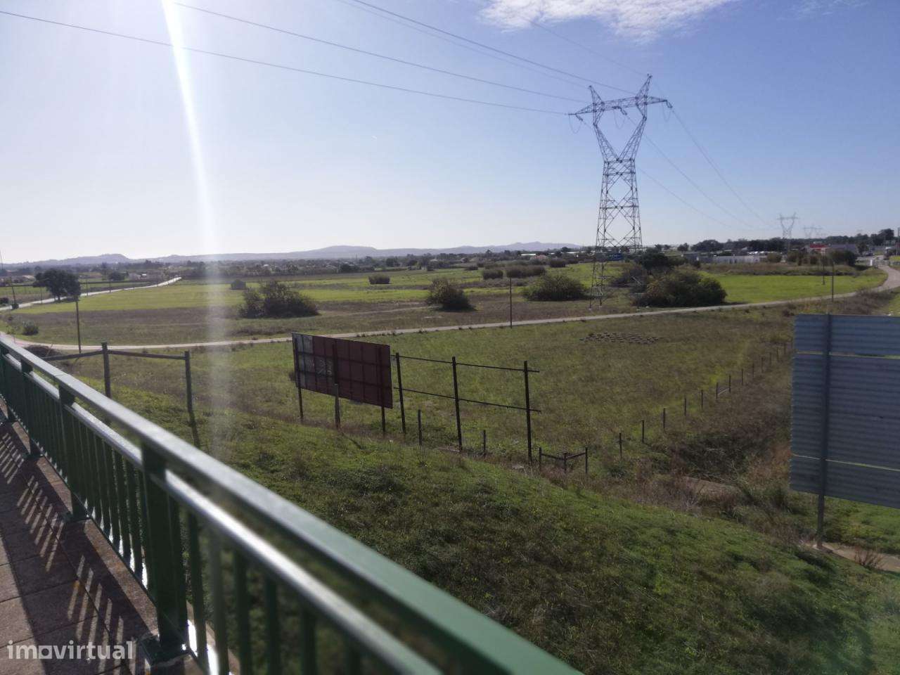 Terreno Junto á A33, 4,7 ha, boa localização várias possibilidades - Grande imagem: 5/9