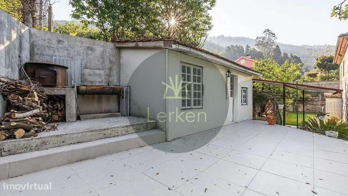No coração do Gerês Moradia T4 com Jardim e Potencial para turismo-22