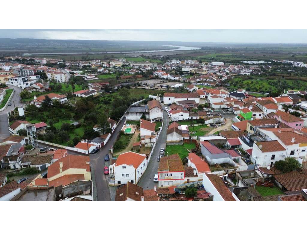 Andar de Moradia T1+1 Totalmente Remodelado | Moita do Norte-15