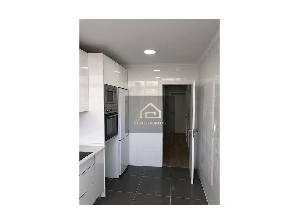 T3 Totalmente Remodelado, Amadora. - Grande imagem: 4/10