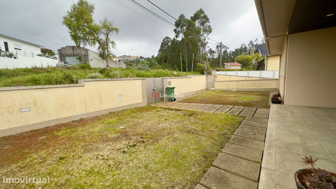 Moradia Isolada T4 Venda em Santa Maria da Feira, Travanca, Sanfins e-9