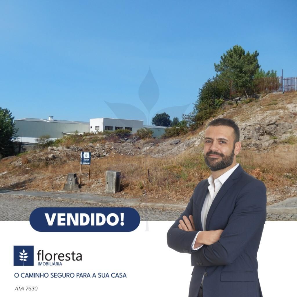 Vende-se Lote Lomar - p/construção Moradia Banda