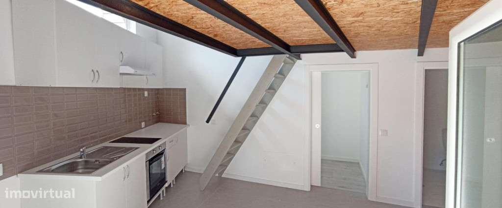 Moradia M4, Vale das Flores - Grande imagem: 2/13