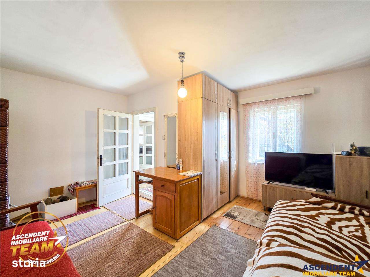 Tur 3D! Casa autentica cu sura,1.800mp teren, in statiunea balneara Va - Imagine principală: 3/20