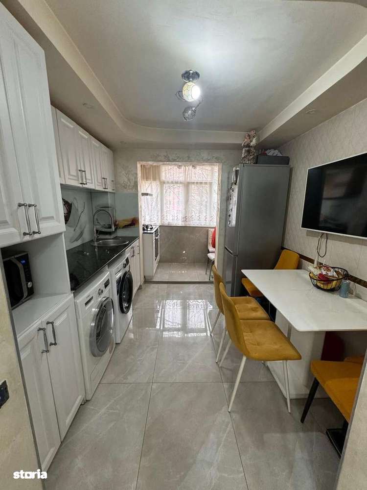 Apartament 3 camere foarte spatios Sector 5 zona Rahova