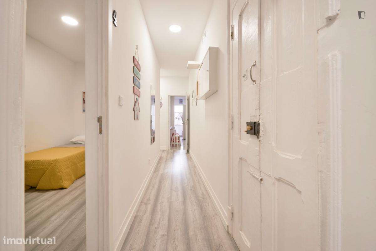 Quarto - localizado em Arroios Lisbon - Grande imagem: 5/8
