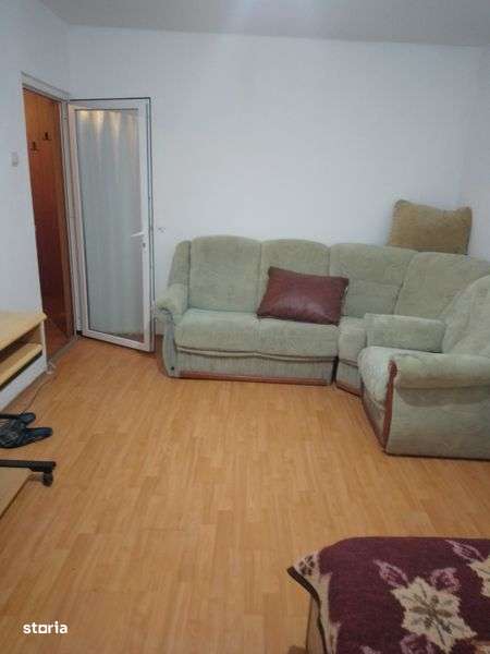 Închiriez apartament - Imagine principală: 5/8