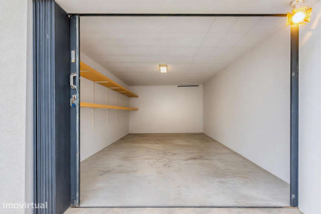 T3 | 113 m2 - Garagem fechada - Varanda - Centro da Maia-24